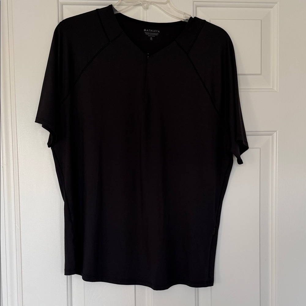 Athleta Black Short Sleeve women’s Tee
